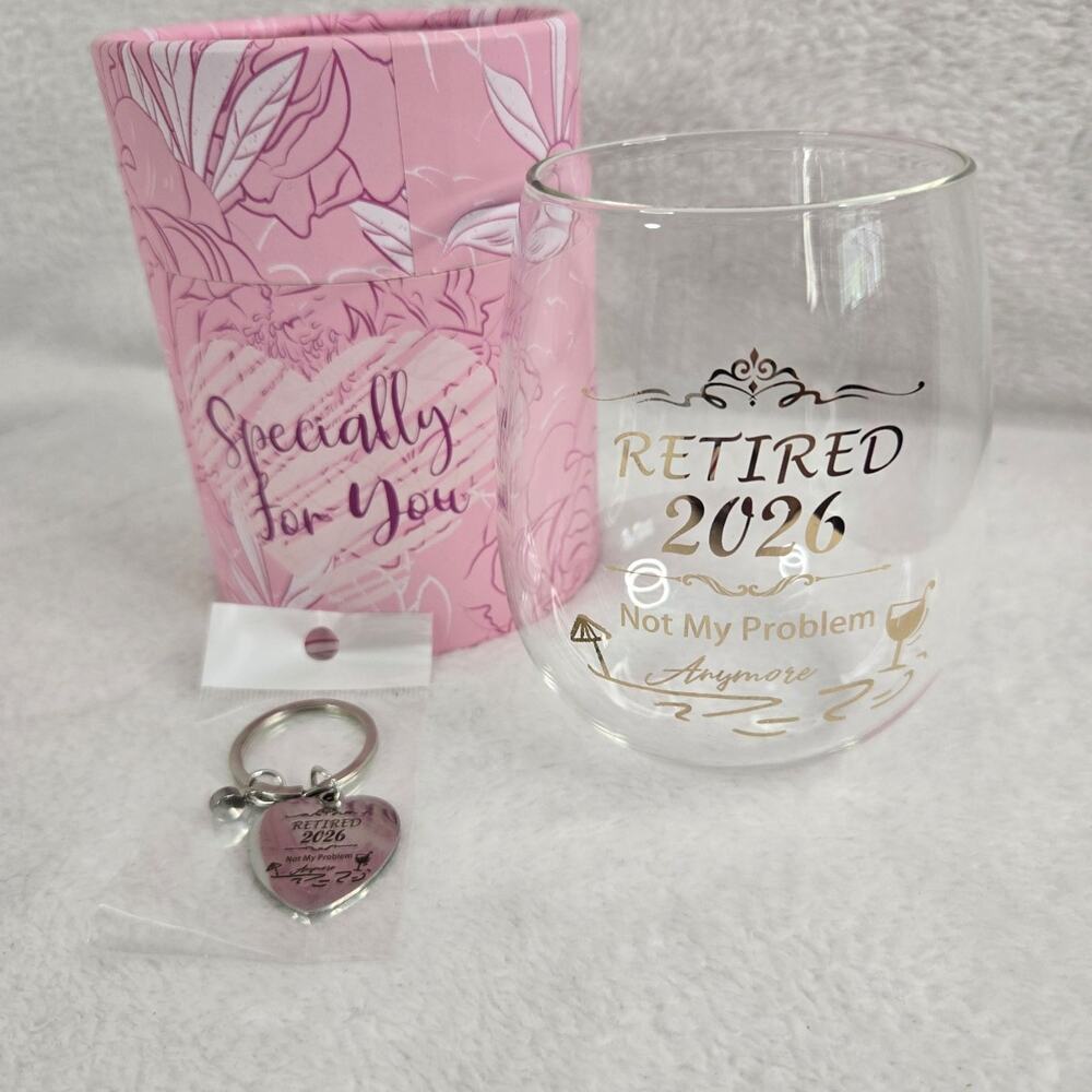Retirement 2026 Gift Set – Wine Glass, Keychain in Gift Box.
